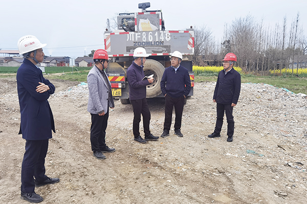 四川路橋黨委副書記、副董事長、總經(jīng)理羊勇率隊赴德陽繞城南項目督導節(jié)后復工復產(chǎn)工作